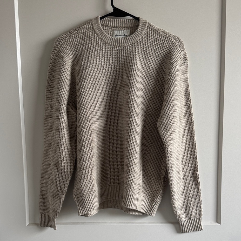 Abercrombie & Fitch Beige Knit Sweater
